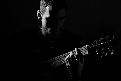 guitar-1699501__340